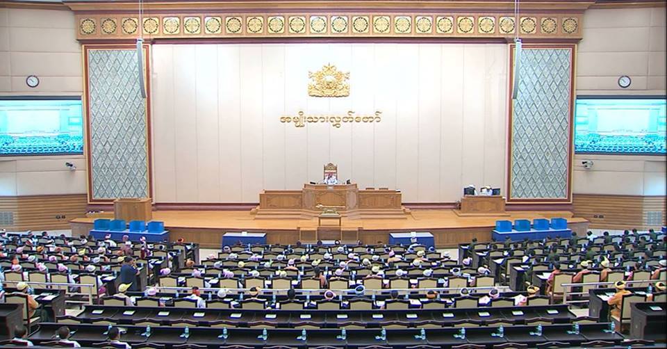 ျပင္လည္ျပင္ဆင္ေနတဲ့ အလုပ္သမားအျငင္းပြားမႈေျဖရွင္းေရးဥပေဒ မွာ ေထာင္ဒဏ္ ၁ လ ထည့္သြင္းဖို႔ အမ်ိဳးသားလႊတ္ေတာ္ကိုယ္စားလွယ္ တိုက္တြန္း