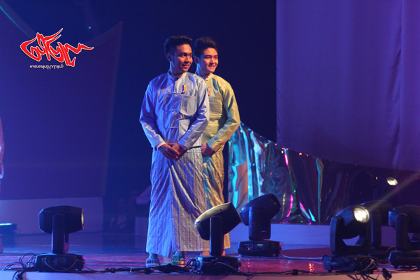 ၂၀၁၄ - ၂၀၁၅ခုႏွစ္ အတြက္ၿမန္မာရုပ္ရွင္ထူးခၽြန္ဆု ေပးပြဲအခမ္းအနား တြင္ ေတြ႕ၿမင္ ရေသာ ေရႊၾကိဳေမာင္မယ္ မ်ား