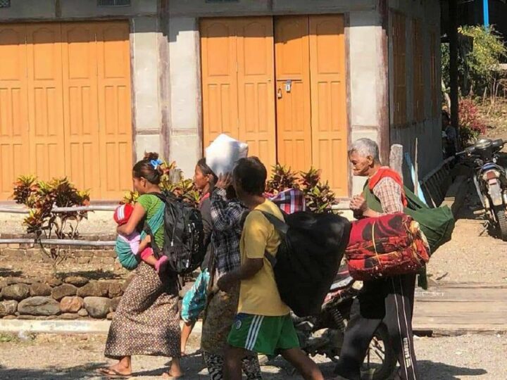 ကလေးမြို့၊နတ်ချောင်းရွာတွင် တိုက်ပွဲဖြစ်ပွားမှုကြောင့် ရွာလုံးကျွတ်စစ်ဘေးရှောင်နေ