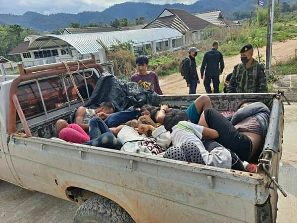 နှစ်ရက်အတွင်း ကန်ကျနဘူရီခရိုင်တွင် မြန်မာနိုင် ငံသား ၇၅ ဦးနှင့်လမ်းပြ ၈ ဦးတို့ ဖမ်းဆီးခံရ