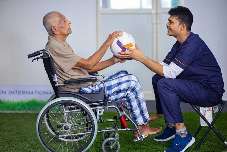 လေဖြတ်ပြီးနောက် ၁၂ နာရီအတွင်း သွေးခဲများကို ဖယ်ရှားခြင်းသည် လူနာများ၏ ကျန်းမာရေးကို သိသိသာသာ ကောင်းမွန်စေကြောင့် လေ့လာတွေ့ရှိ