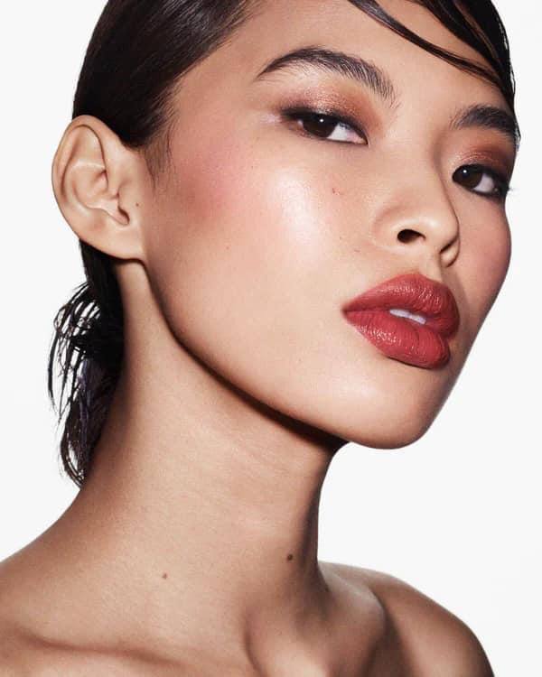 ကမ္ဘာကျော်အဆိုတော် ရီဟားနားရဲ့ Fenty Beauty brand နဲ့လက်တွဲအလုပ်လုပ်ကိုင်ခွင့်ရခဲ့တဲ့ မြန်မာပြည်ဖွား အင်တာနေရှင်နယ်မော်ဒယ် သက်သက်သင်း@Beauty ရဲ့ပုံရိပ်များ
